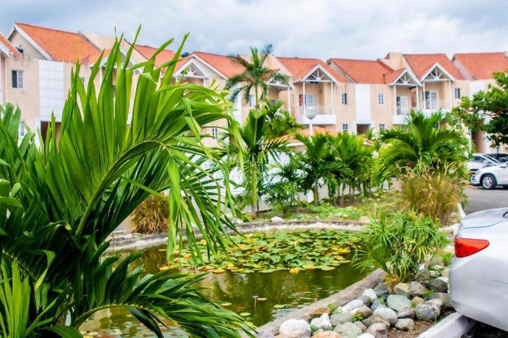 Finest Accommodation Marley Manor Apt # 513 Ground Floor 6 Marley Rd Kgn 6 Кінгстон Екстер'єр фото